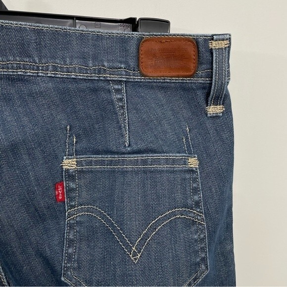 Levi’s Sun Set Gold Button Pocket Denim Capris Size 8 Vintage Cuffed Jeans - Picture 6 of 9